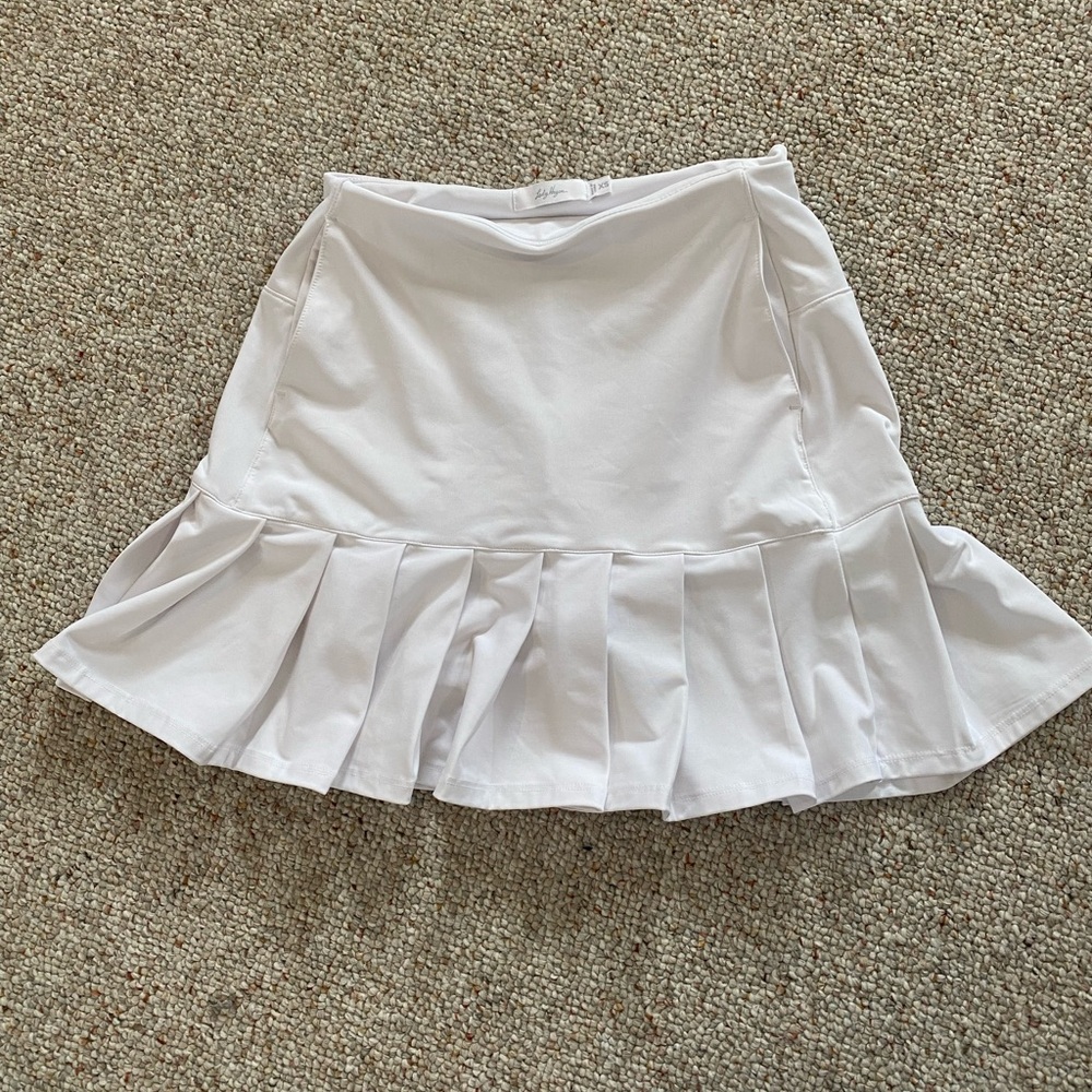 Skort with 3 pockets!